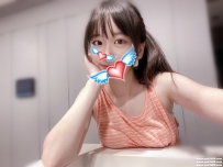 高雄在校學生妹：彤彤 162 C+ 22歲 清純甜美 身材好 淫蕩水穴