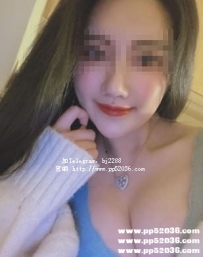 極品騷妹:小李163/48/Ecup/26歲不停挑逗 會噴水的小穴等你來探索哦