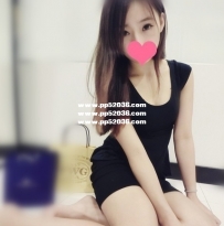 唯依 165 C 47 22歲主播遊戲解說員 小蠻腰纖瘦的修長美腿 特...