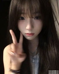 新竹外送茶莊：琉璃159.C.42.20歲 會撒嬌有女友fu 白皙陶瓷肌 穴緊多汁