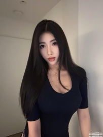 台中外送茶：聞語168.E.50.28歲 辦公室白領 性感外型比例贊 溫柔很貼心配合度佳