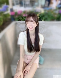 台北學生妹：小白 157 C 20歲 嬌小玲瓏 臉蛋漂亮 可以69 舌吻