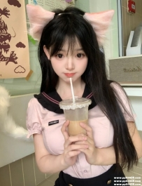 學生外約：悠然160.C.45.21歲 嬌羞甜美的笑容 活潑個性 床上特別有情趣