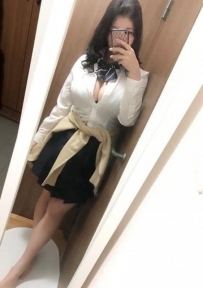 巨乳茶：小乖 164 F 26歲 #豐滿爆乳性感淫蕩型 服務贊 臉蛋優