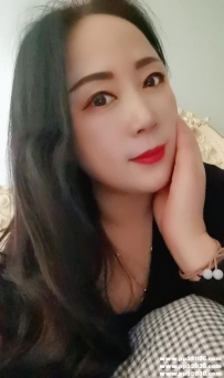 高雄長腿熟女：冰姐 164 D 36歲 喜歡穿高跟鞋絲襪哦！服務好
