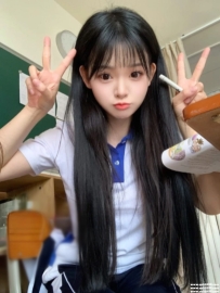 學生妹推薦：小雪157.B+.47.18歲 青澀學生妹 外貌可愛 惹人疼愛 初次下海~