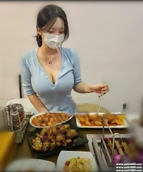 台中紅牌茶：小夏 165cm 51kg D奶 25歲 年輕漂亮 顔值高 身材棒