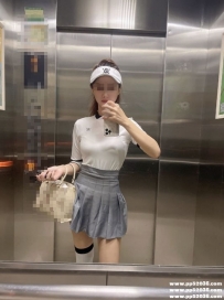 新竹學生妹：小可157.C+.22歲甜美學生妹初次兼職 穴緊多汁