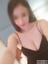 泡泡  25歲 162cm / F奶 熱情主動 超強悍 奶子大 口交女王 夠騷