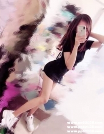 小乖 158 C罩杯 19歲 可愛正妹 貧乳清純小可愛 粉嫩粉嫩水穴