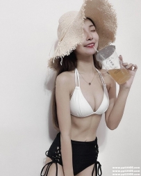 高雄大學生：恩希163.44.C.21歲 青春亮麗在校學生妹 清純氣質