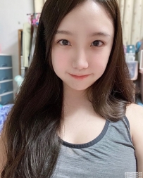 彰化學生妹：小伊 160cm.C奶.46kg.22歲 清純可愛的學生妹 夠騷