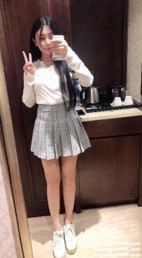 【台南】小晴 164cm/Ccup/26歲 幼稚園老師 雙腿深處搓揉著蜜...