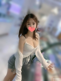 外送茶推薦：小靜160.D.20歲 7-11店員 穿著打扮很性感 小鳥依人感很會撒嬌