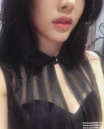 性感大奶騷貨：小黛164-D-26歲敢玩敢秀 性感大奶可奶泡 夠騷