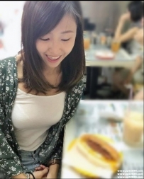 台中學生妹：喵喵 155-C-21y 外表清純在校學生妹 青春期荷...