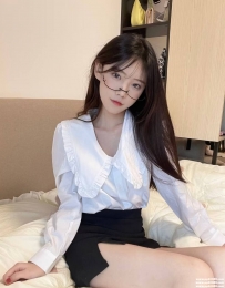 高雄學生妹：蘿莉 158cm-C奶-20歲 清純漂亮 學生控的首選 可...