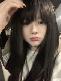 高雄幼齒學生妹-嘉欣 153 B 18歲 幼齒學生妹 小隻 口交技術讚 白嫩粉飽讓人愛不釋手