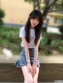 台北嬌小學生：小優 159 44 B+ 19歲 嬌小學生妹 清純可愛 美腿