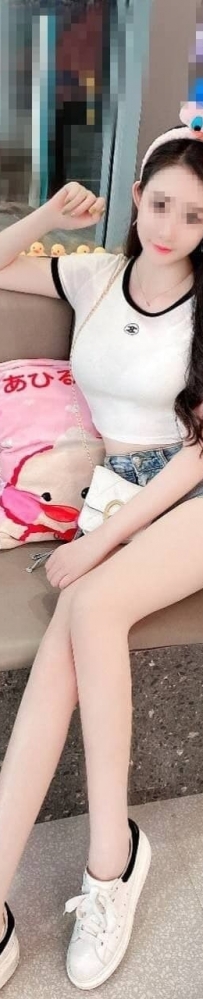 台北外約茶：琳琳165-D-24歲 主動掰開小穴讓你舔 超有女友Fu