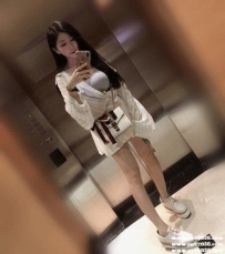 高雄大奶正妹：莫妮 163.D+.23y 年輕外貌大奶 火辣身材 服務贊