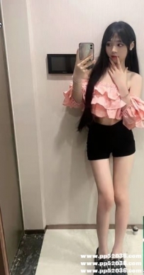 台南第一次下海學生：桃子 157 C 19歲 大眼睛瓜子臉 長相可愛