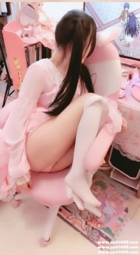 台中蘿莉學生：冰兒 153.B.40.18歲 粉嫩嫩可愛的高中嫩妹子