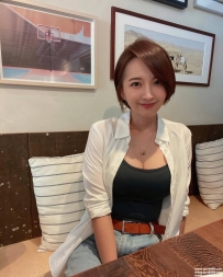 高雄氣質茶：可蘭 163cm.D.47kg.32歲 高階氣質主管 身材棒 夠騷