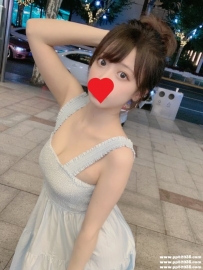 台中小網紅：庫愛158-D-22歲 熱情活潑好動的女孩 顔值高 主動