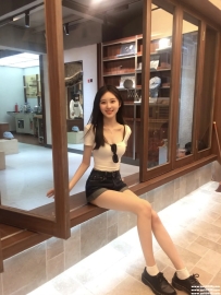 台中援交妹：小悠164.C.45.23歲 身材外貌都絶 腰像水蛇般好恰 皮膚白皙光滑