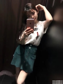 台中清純學生妹：菲菲 156.44.C.18歲 很可愛 水嫩多汁 很緊很濕噠噠 #性經驗很少