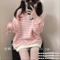 幼齒蘿莉： 洛梨155.43kg B+18歲#無套口交 愛愛很主動  最喜歡玩 上搖