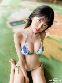 高雄外送茶：米粒157.D.46.21歲 小隻馬性感D奶妹 床上像個小野貓 主動會搖