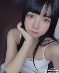 嬌小學生妹：羽毛156.46.B.22歲 充滿活力和熱情的舞蹈學生妹