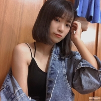 台中學生妹：文怡 162.B.45.19歲 鮮嫩少女性經驗少 想要嘗試看看性愛帶來的快感