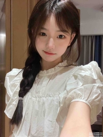 台北清純學生妹：小貝 158.B.42kg.20歲 #甜美可愛 #陽光笑容 小巧身材超可愛