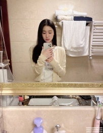 高雄清純小隻馬：純純 157.C.20歲 適合玩各種姿勢 主動誘惑你