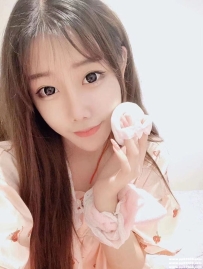 高雄外送茶：瑞安 158 44 C 21歲 年輕貌美 服務優配合度高 膚白無刺青