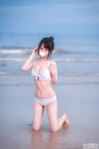 台中美腿茶：寧欣 158.C.44.20歲 大學畢業生 長相甜美 清純可愛 全身粉嫩可乳炮足交口