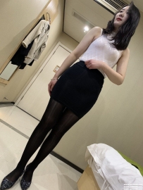 台中性感人妻茶：小九 163 D 47 30歲 性感長腿 這麼騷的人妻怎能不懂男人的需求呢！！