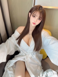 台北外送茶莊：德芙167.E.48.26歲 火辣身材有在運動Q彈十足 臉蛋很漂亮配合度優