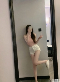 高雄嫩模兼差：麗莎 167cm C+奶 23歲 性感妖嬈嫵媚 迷人的身材