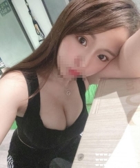 新竹口碑茶：允希163 D+ 22歲 45kg 細心溫柔的美女 穴敏感 水多