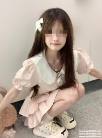 北部幼齒蘿莉：尤尤 153 B 42 18歲 素人學生 #第一次下海 敏感粉嫩 #舔鮑 狂插嫩穴